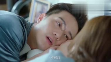 奚梦瑶带娃出门保姆寸步不离，孩子平常是不是都是保姆照顾的？游戏画面