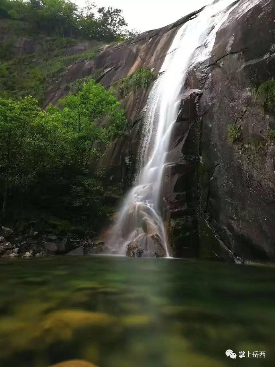 小型的足球赛